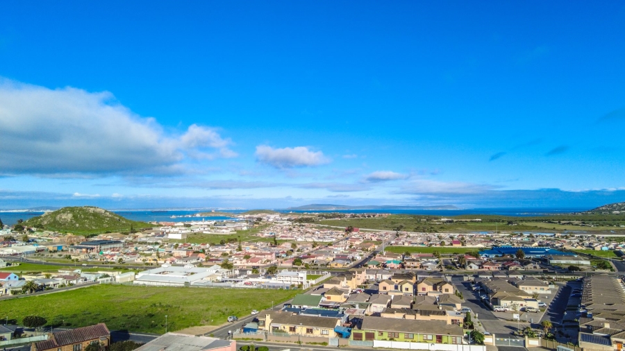 0 Bedroom Property for Sale in Hoogland Western Cape